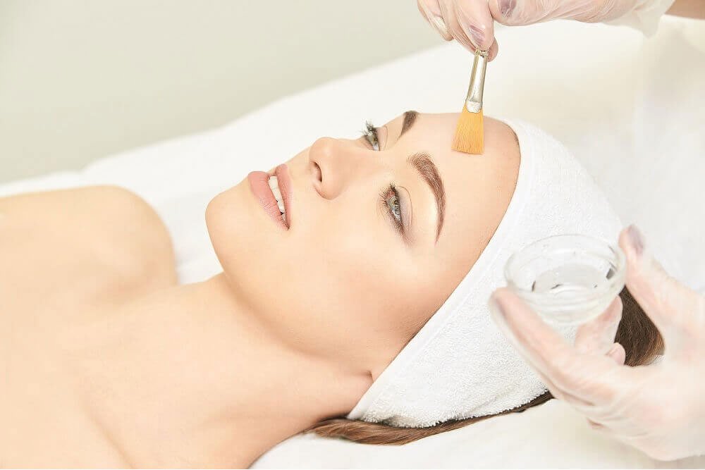 You are currently viewing Unveiling Smoother, Glowing Skin: The Power of Medical-Grade Chemical Peels