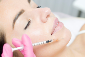 Read more about the article PRP Facelifts and Collagen: The Powerhouse Pair for Younger-Looking Skin