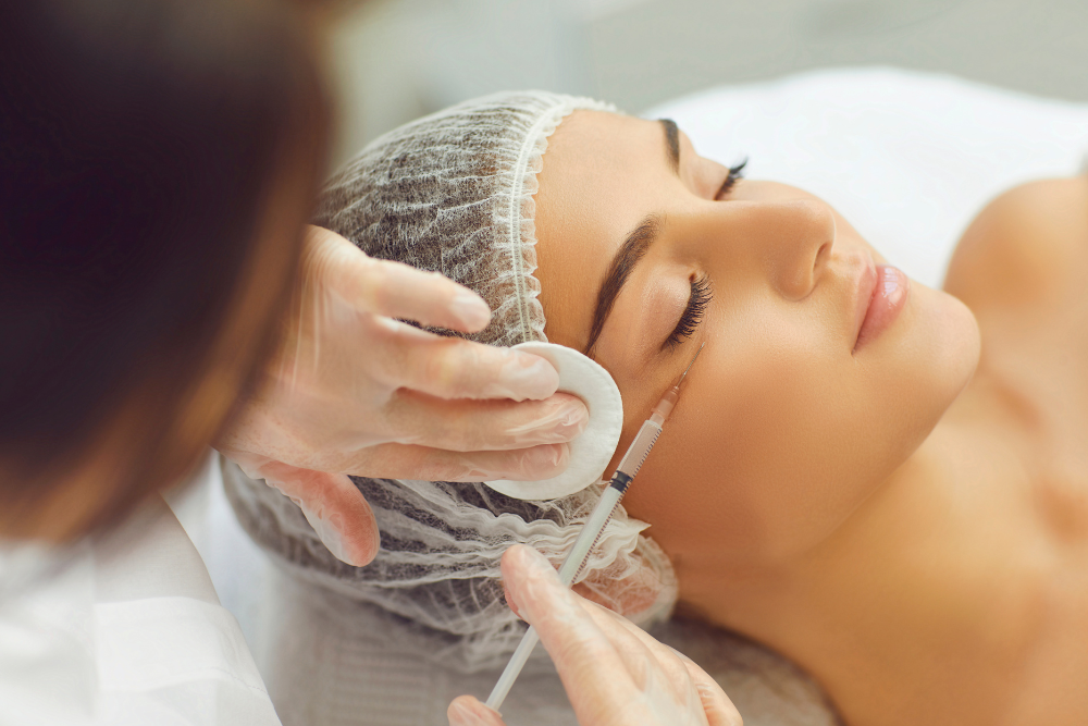 You are currently viewing Dispelling Myths: Separating Fact from Fiction About Dermal Fillers