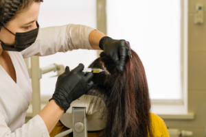 Read more about the article How Does PRP Help Regrow Thicker, Fuller Hair?