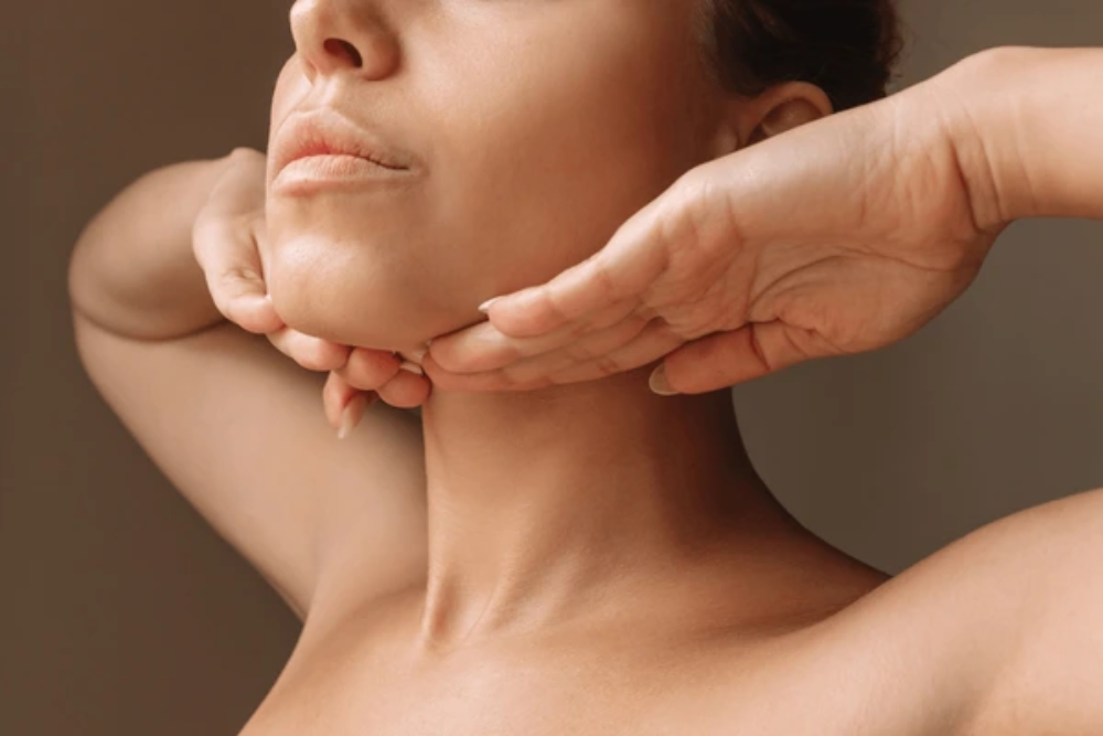 You are currently viewing Chin Exercises: Fact vs. Fiction for Smoother Skin Meta