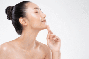 Read more about the article Smooth Chin Without Surgery: Non-Invasive Options