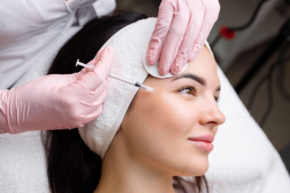 You are currently viewing Beyond the Syringe: Why “Bio-Stacking” is the Future of Facial Architecture