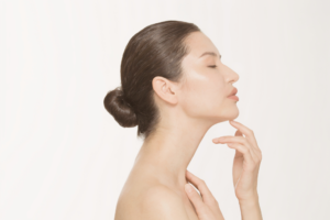 Read more about the article Face Mapping Myths vs. Biological Reality: The Truth About Jawline Breakouts
